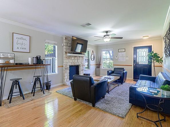 12624 Dringenberg DR, Austin TX 78729