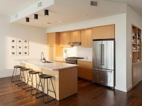 1322 E 12th ST 305, Austin TX 78702