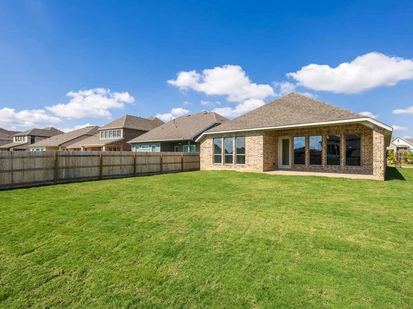 168 La Venta LOOP, Liberty Hill TX 78642