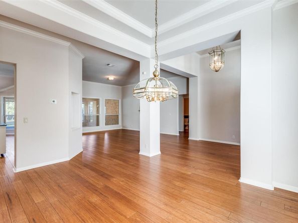 6901 W Bright Star LN W, Austin TX 78736