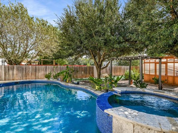 905 Balmoral Castle CT, Pflugerville TX 78660