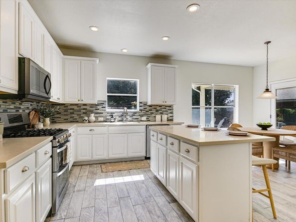 905 Balmoral Castle CT, Pflugerville TX 78660