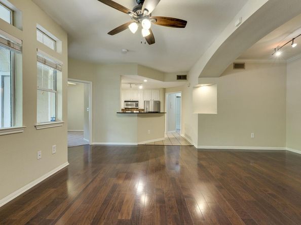 9525 N Capital Of Texas Highway 414, Austin TX 78759