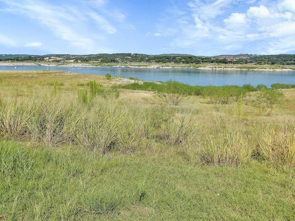 18902 Nicklaus DR, Point Venture TX 78645
