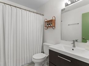6805 Thorncliffe DR B, Austin TX 78731