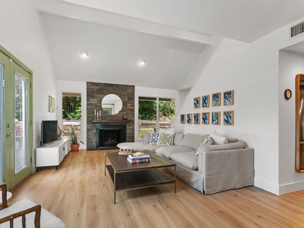 6805 Thorncliffe DR B, Austin TX 78731