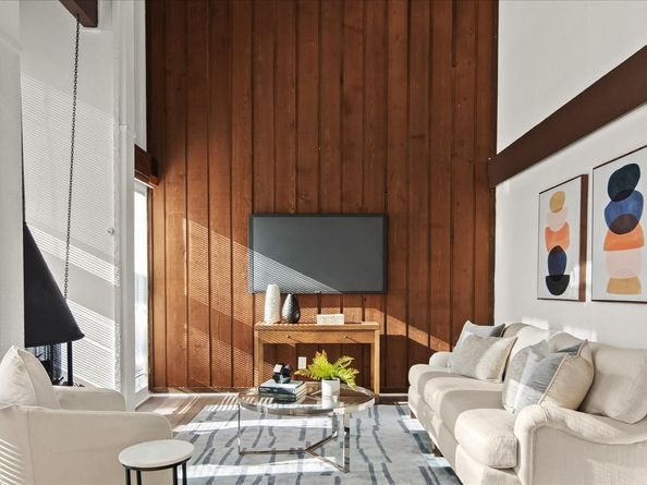 559 Demarett DR, Point Venture TX 78645