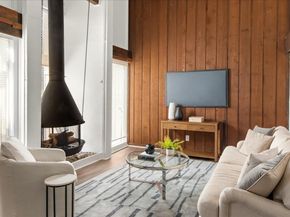 559 Demarett DR, Point Venture TX 78645