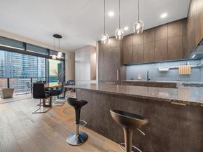 202 Nueces ST 1607, Austin TX 78701