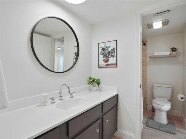 156 World Of Tennis SQ D167, Lakeway TX 78738