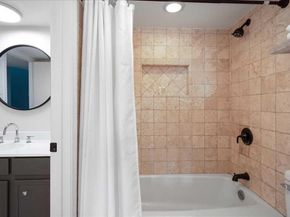 156 World Of Tennis SQ D167, Lakeway TX 78738