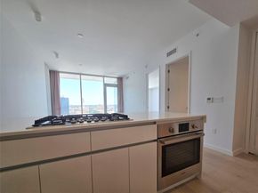 313 W 17th ST 1802, Austin TX 78701