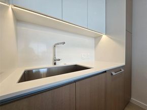 313 W 17th ST 1802, Austin TX 78701