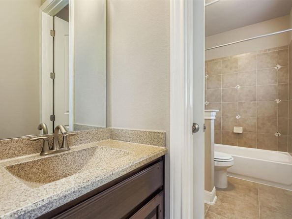 2216 Traditions CT, Leander TX 78641