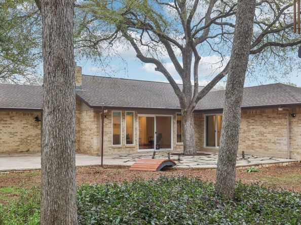 2505 Comburg Castle WAY, Austin TX 78748