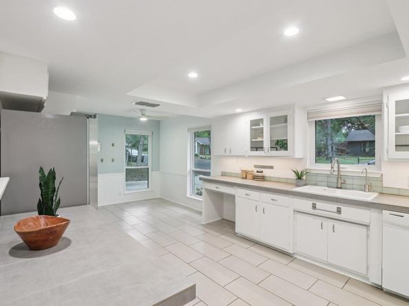 2505 Comburg Castle WAY, Austin TX 78748