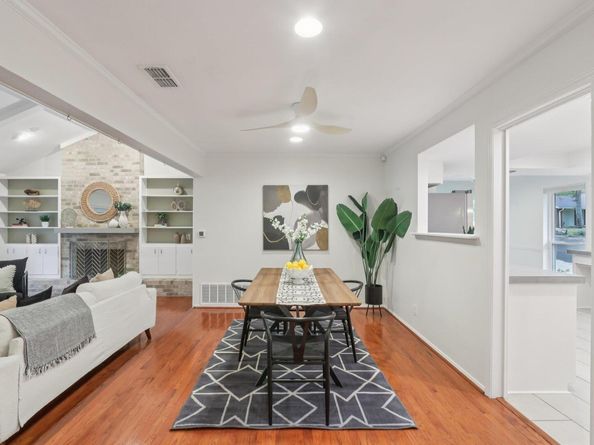 2505 Comburg Castle WAY, Austin TX 78748