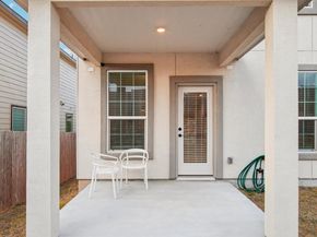 7102 Summer Tanager DR 16, Austin TX 78744