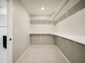 7102 Summer Tanager DR 16, Austin TX 78744