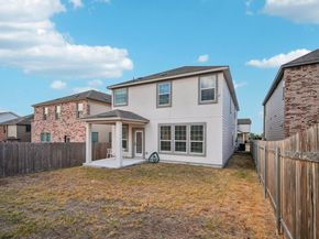7102 Summer Tanager DR 16, Austin TX 78744
