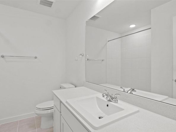 8005 Shining Flor RUN, Lago Vista TX 78645