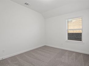 8005 Shining Flor RUN, Lago Vista TX 78645