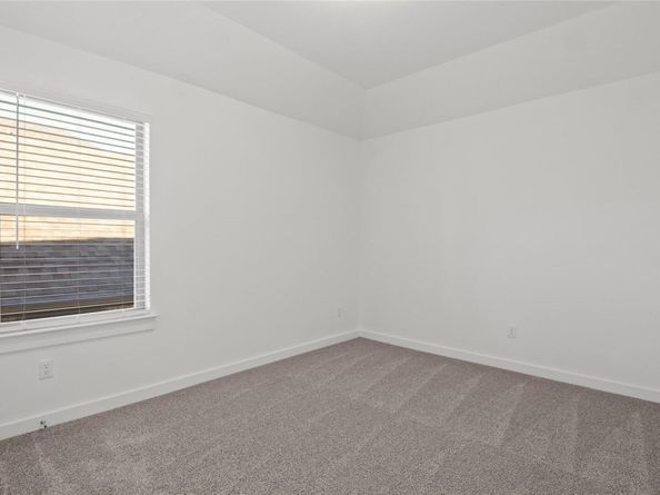 8005 Shining Flor RUN, Lago Vista TX 78645