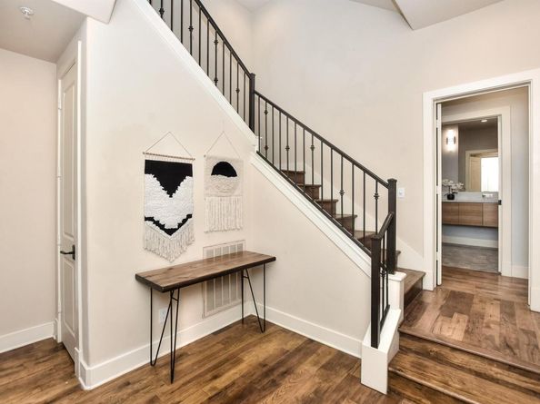 1529 Barton Springs RD 16, Austin TX 78704