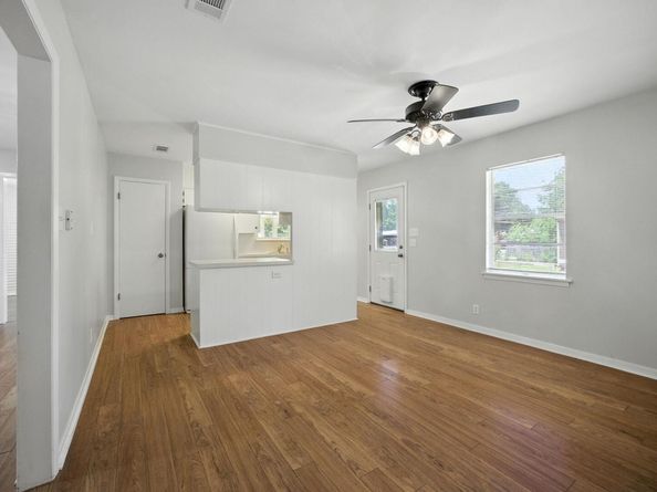 503 E 6th ST, Georgetown TX 78626