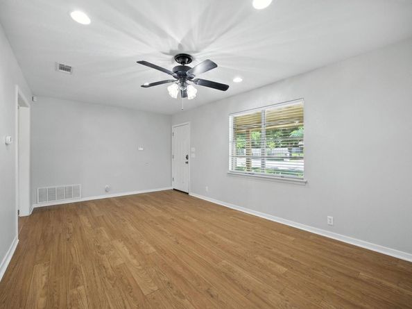 503 E 6th ST, Georgetown TX 78626