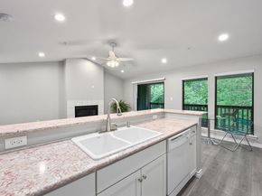 3839 Dry Creek DR 207, Austin TX 78731
