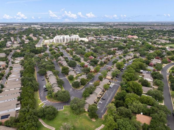 1015 E Yager LN 129, Austin TX 78753