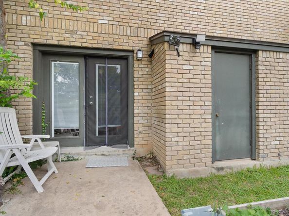 1015 E Yager LN 129, Austin TX 78753