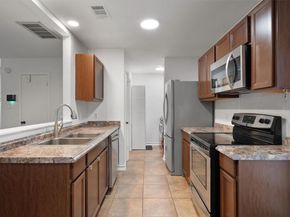 1015 E Yager LN 129, Austin TX 78753