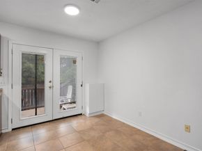 1015 E Yager LN 129, Austin TX 78753
