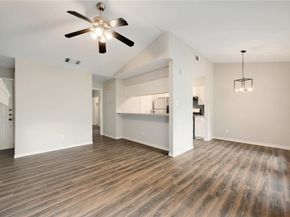 3839 SE Dry Creek DR 244, Austin TX 78731