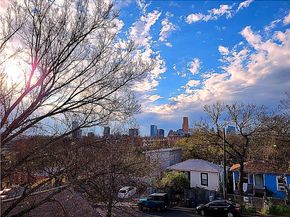 2003 E 9th ST, Austin TX 78702