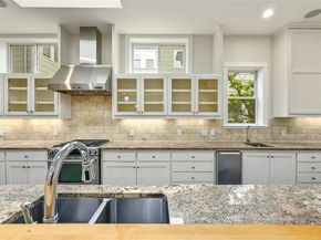 1205 Norwalk LN D, Austin TX 78703