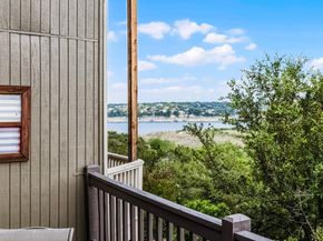 229 Comanche LN, Point Venture TX 78645