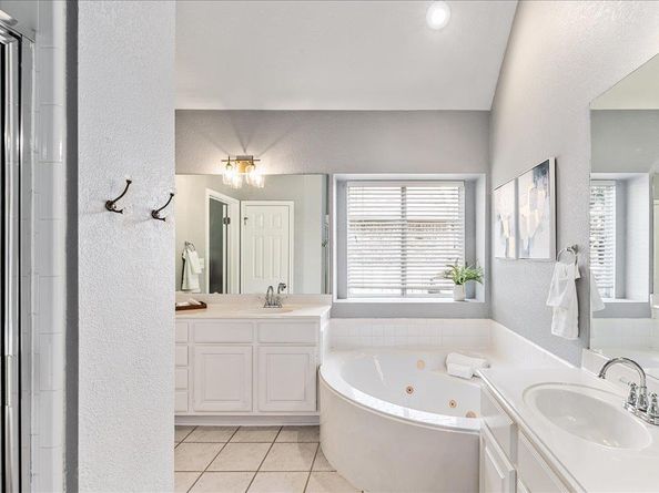 3317 Burks LN, Austin TX 78732