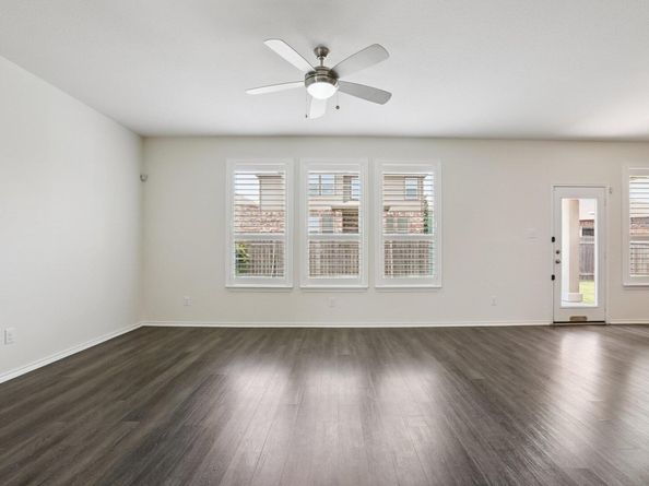 1249 Volente LN, Leander TX 78641