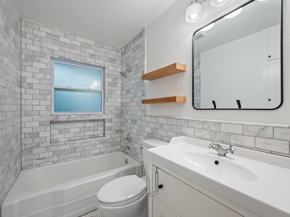 11702 Tedford ST, Austin TX 78753