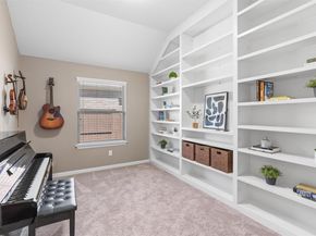 304 Miracle Rose WAY, Liberty Hill TX 78642