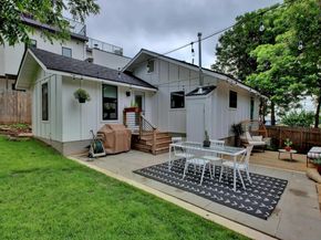 2000 E 8th ST, Austin TX 78702