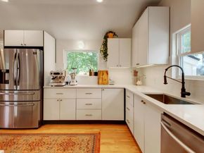 2000 E 8th ST, Austin TX 78702