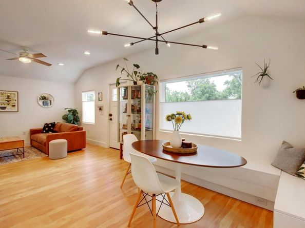 2000 E 8th ST, Austin TX 78702