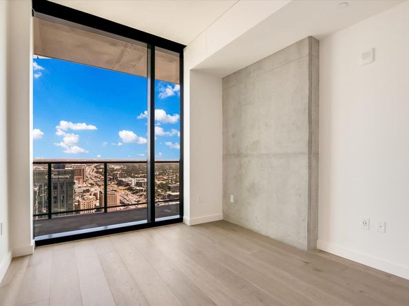 610 Davis ST 4005, Austin TX 78701