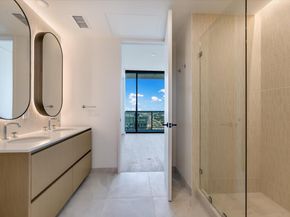 610 Davis ST 4005, Austin TX 78701