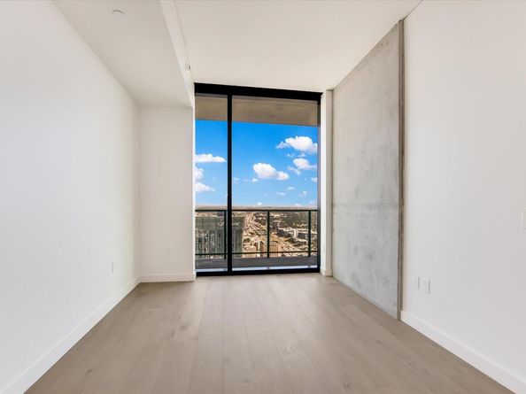 610 Davis ST 4005, Austin TX 78701
