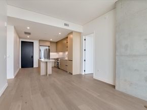 610 Davis ST 4005, Austin TX 78701